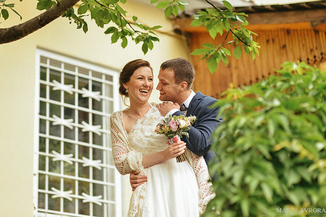 воздушная облачная свадьба, жениха и невеста