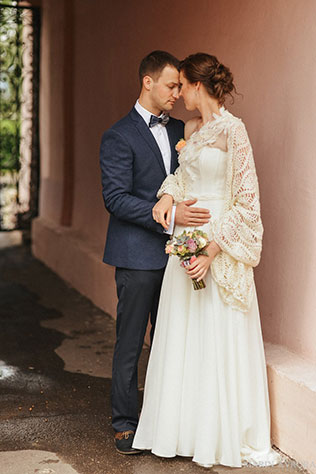 воздушная облачная свадьба, жениха и невеста