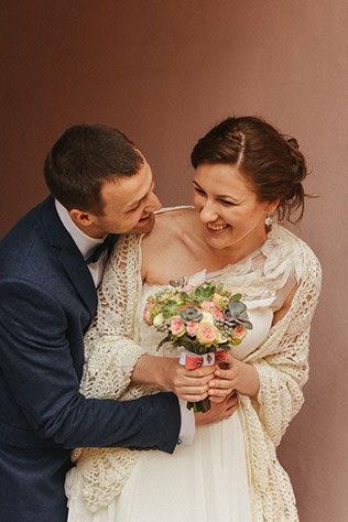 воздушная облачная свадьба, жениха и невеста