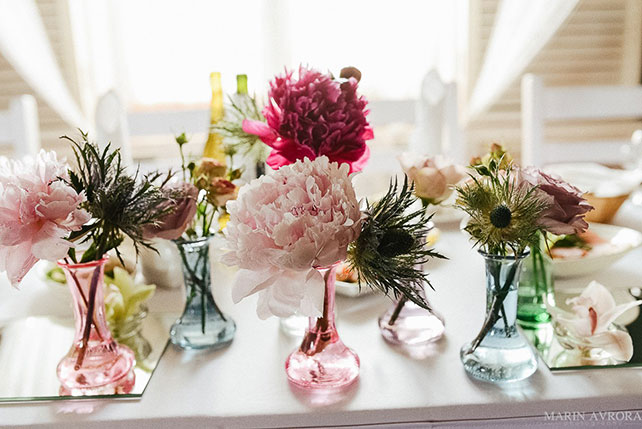 воздушная облачная свадьба, декор стола молодоженов