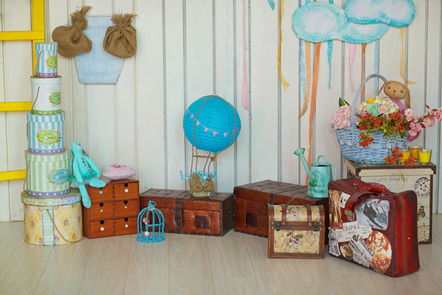 Воздушная мятно-голубая свадьба Даши и Ярослава, воздушные шары и сундуки в декоре свадьбы