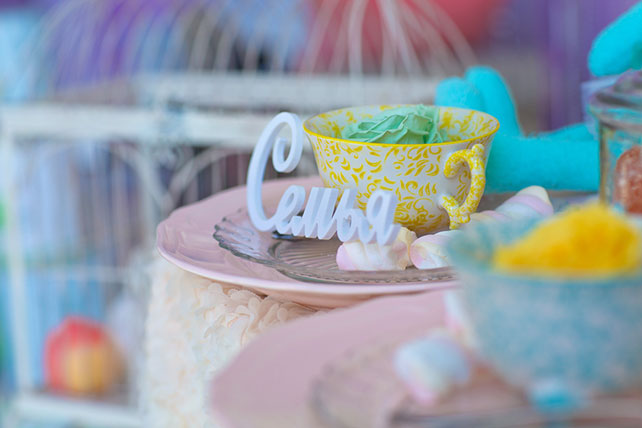 Воздушная мятно-голубая свадьба Даши и Ярослава, декор сладкого стола