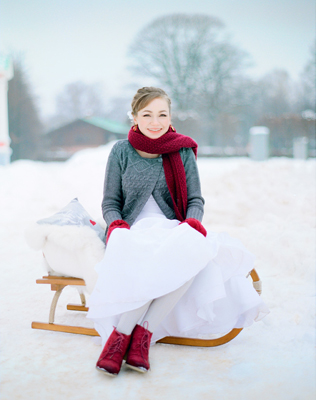 Невеста на санках