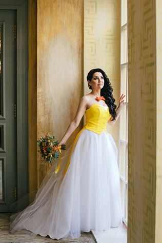 яркая свадьба с совами, образ невесты