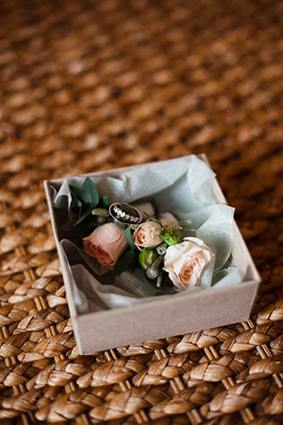 загородная свадьба, кольца