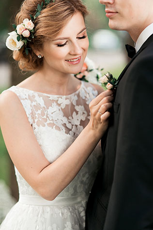 загородная свадьба, жених и невеста