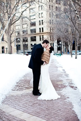 реальная классическая зимняя свадьба