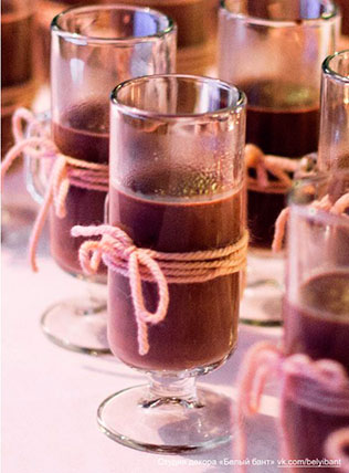 гламурная зимняя свадьба, сладкий стол