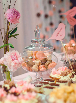 гламурная зимняя свадьба, сладкий стол