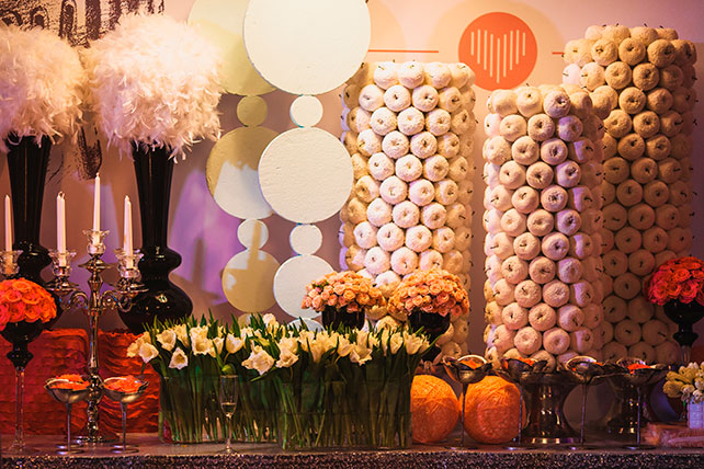 зимняя свадьба в стиле рок-н-ролл, декор места торжества