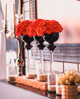 зимняя свадьба в стиле рок-н-ролл, декор места торжества