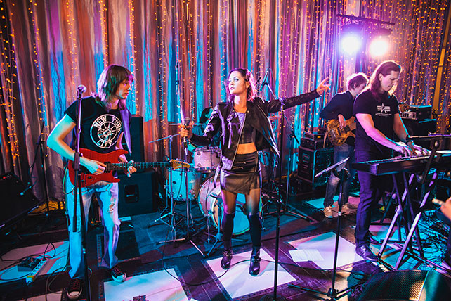 зимняя свадьба в стиле рок-н-ролл, шоу-программа