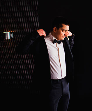 зимняя свадьба в стиле рок-н-ролл, утро жениха