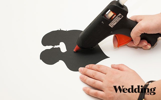 Как сделать фигурку на торт в виде силуэта молодожёнов, процесс изготовления фигурки на торт