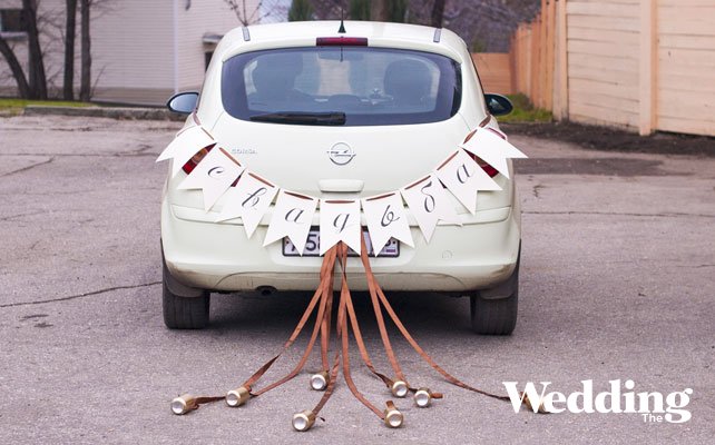 Свадебные украшения на машину – цветы из бумаги и салфеток
