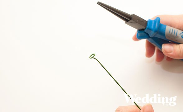 букет невесты из шишек