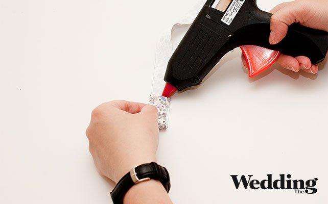 сделать из ленты петлю