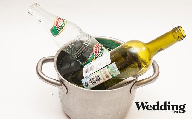 бутылку из-под вина необходимо отмыть