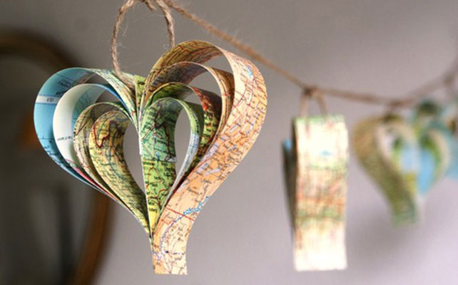 гирлянда из ажурных сердечек