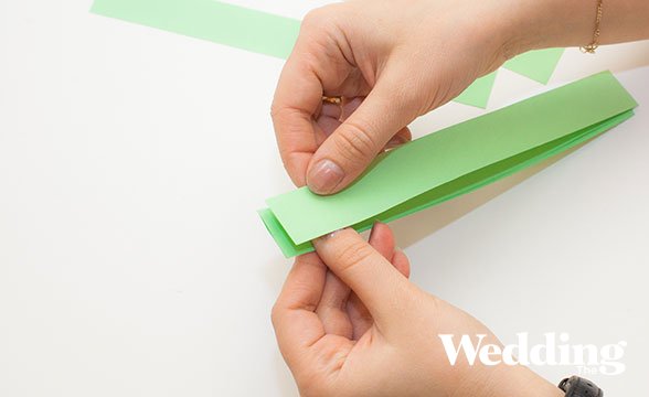 гирлянда из ажурных сердечек