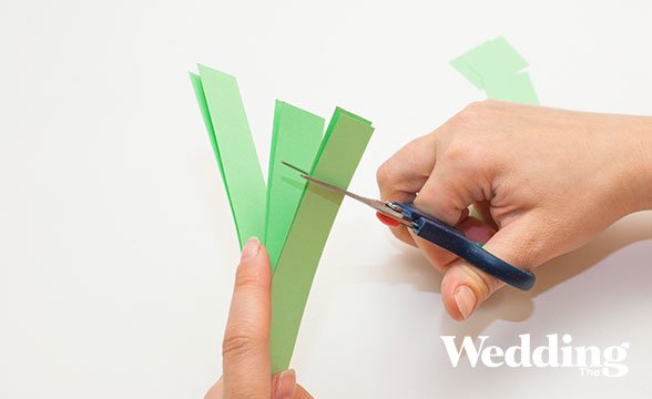 гирлянда из ажурных сердечек