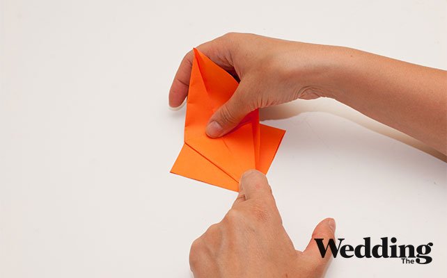 по намеченным линиям развернуть заготовку