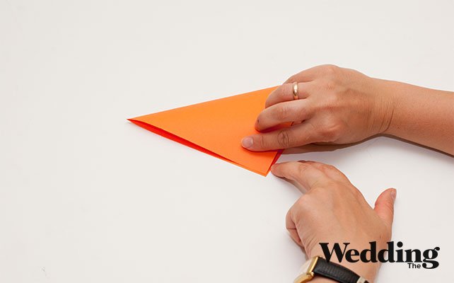 сложить лист по диагонали