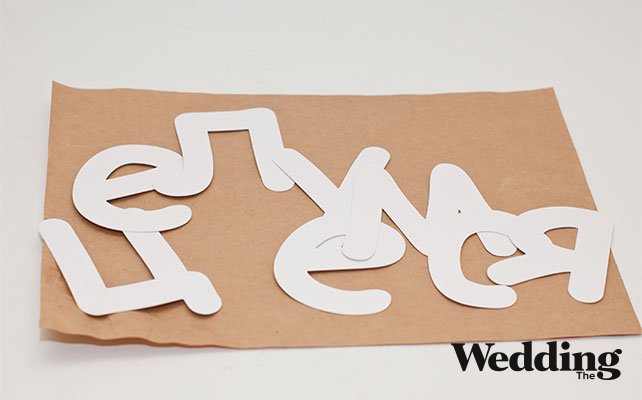 вырезать буквы по шаблону