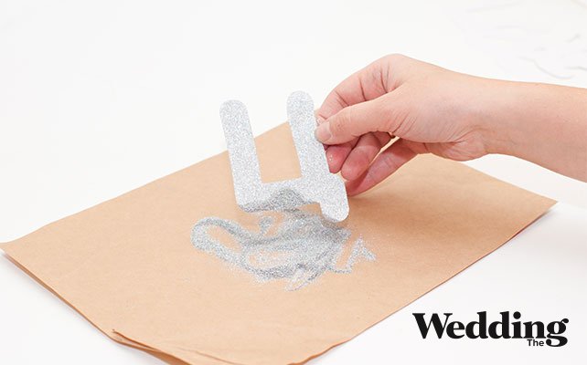 подождать, пока клей высохнет