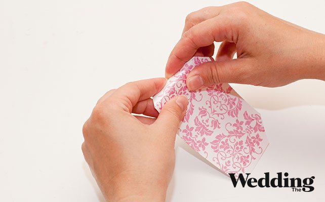 Как сделать изысканное приглашение для вашей свадьбы, сложить кармашек для приглашения