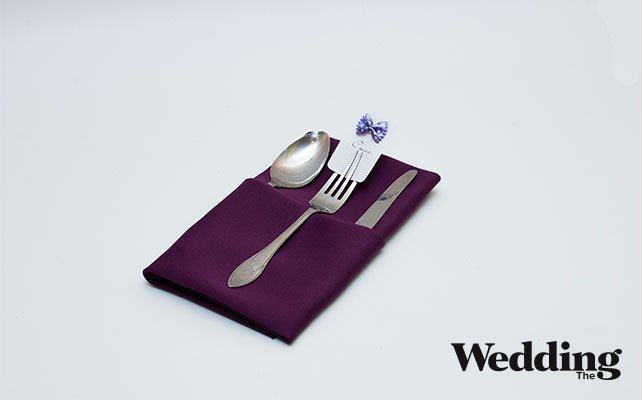 Как сделать рассадочные карточки с декором из макарон-бантиков