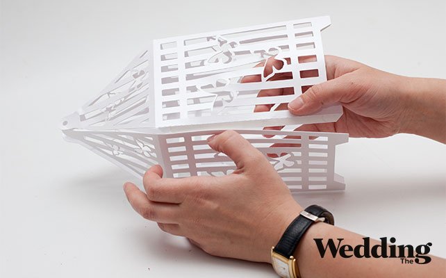 склеить клетку с помощью двухстороннего скотча