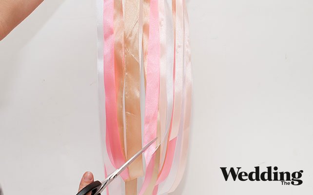 как сделать люстру из лент, подрезать ленты