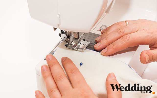 сшить букву