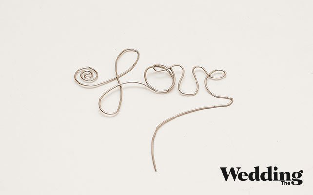 Как сделать надпись из проволоки для украшения свадебного торта, по шаблону согнуть проволоку