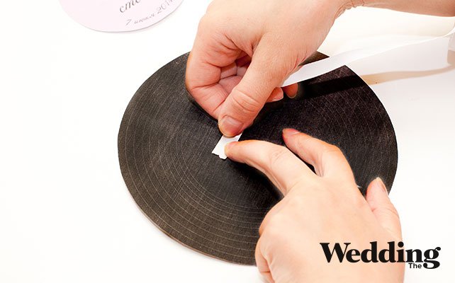 Как сделать номер стола в виде пластинки для музыкальной свадьбы, наклеить номер стола на шаблон пластинки