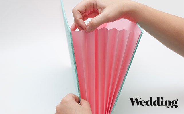 приклеить гармошки к форзацам