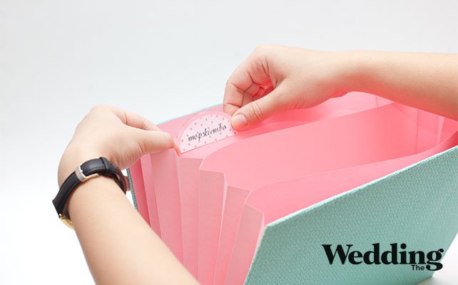 приклеить ярлыки к разделителям