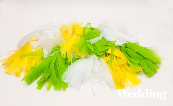 фотозона из бумажных гирлянд