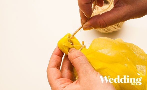 фотозона из бумажных гирлянд