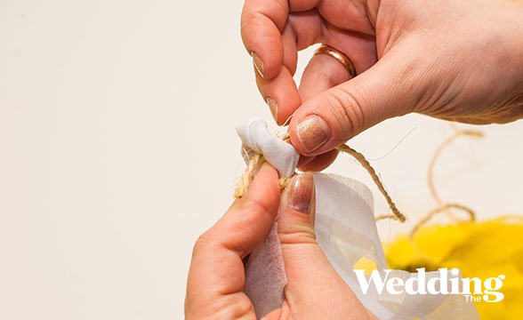 фотозона из бумажных гирлянд