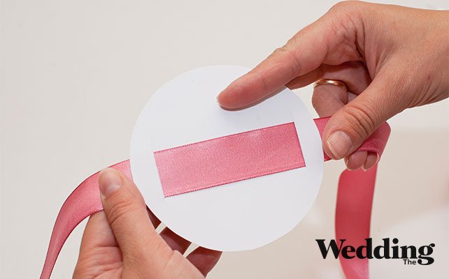 закрепить ленту на скотч