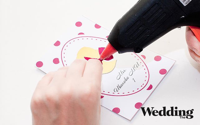 приклеить бантик к заготовке, Как сделать план рассадки в для свадьбы в винтажном стиле