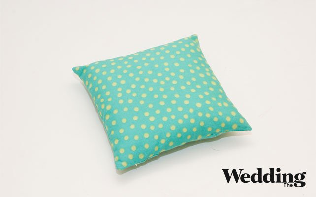 зашить отверстие подушечки