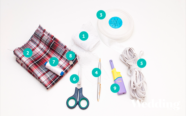 подвязка с именами молодоженов