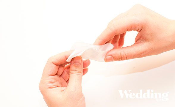 подвязка с именами молодоженов