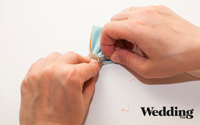 сшиваем бабочку из ткани, как сделать пригласительный на мальчишник своими руками