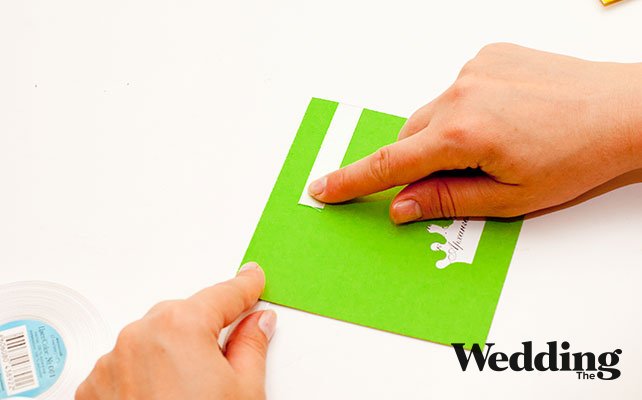 декорировать приглашение лентой