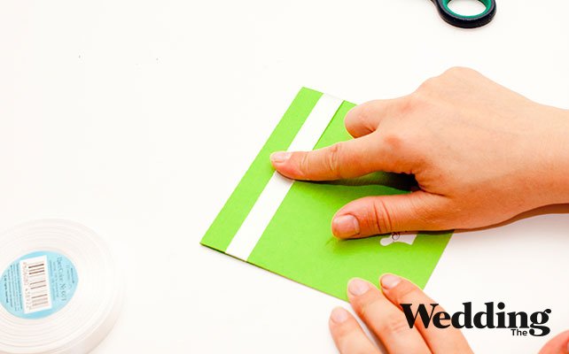 декорировать приглашение лентой