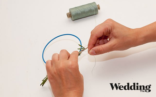 сделать венок из розмарина